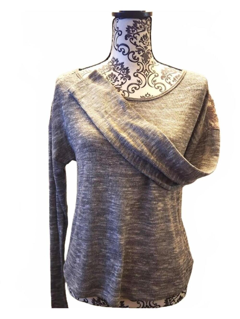 Aeropostale Lace Back Gray Sweater, Size Large